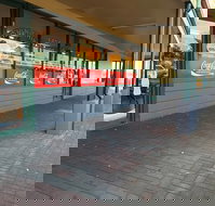 Michael's Golden Hen - Accommodation Mt buller