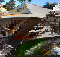 Shady Oaks Cafe - Accommodation Mt Buller