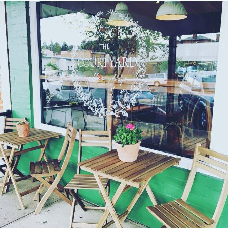 The Courtyard Coffee Shop - Accommodation Mt Buller 0