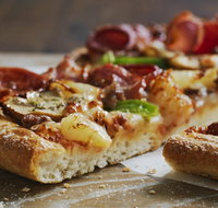Domino's - Port Melbourne - Accommodation Mt Buller