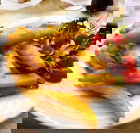 Restaurant and Bar at Noosa Heads Surf Club - Accommodation Mt Buller