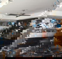 Pavement Cafe - Accommodation Mt Buller