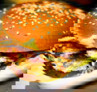 Ogalo - Engadine - Accommodation Mt Buller