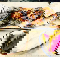 Don Louie's - Accommodation Mt Buller