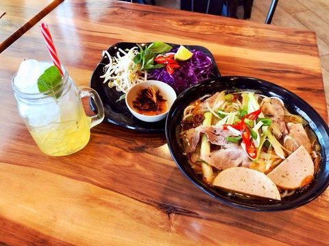 Viet's Taste - Accommodation Mt Buller 0