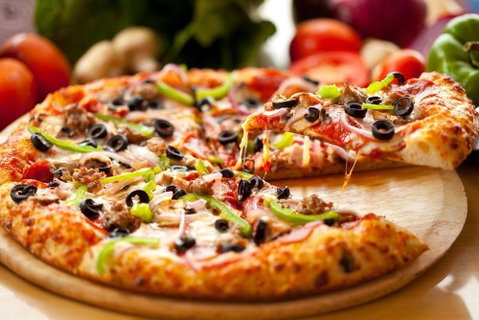 Pizza Hut - Elanora - Accommodation Mt Buller 0