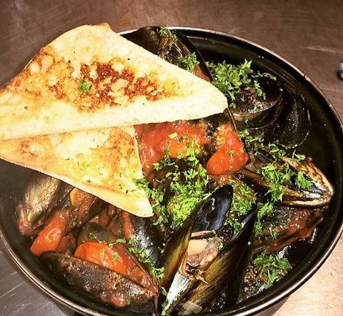 Apollo Bay Wine Bar & Coffee Shop - Accommodation Mt buller 5