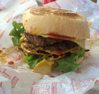 Malibu Burgers - Accommodation Mt Buller