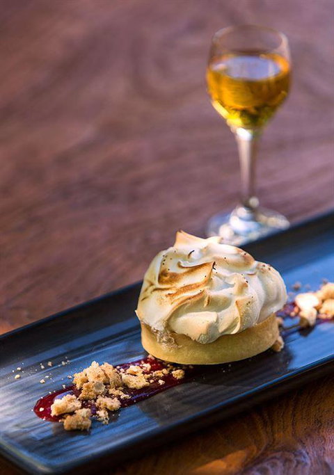 The Deck Poolside Bar & Restaurant - Accommodation Mt Buller 4