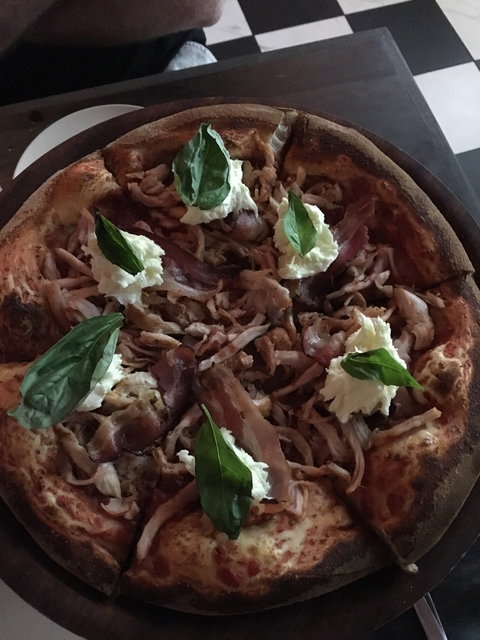 Alfredo's Pizzeria - Accommodation Mt buller 3