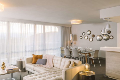 QT Canberra - Accommodation Mt buller 15