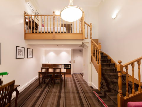 Mercure Canberra Hotel - Accommodation Mt Buller 6