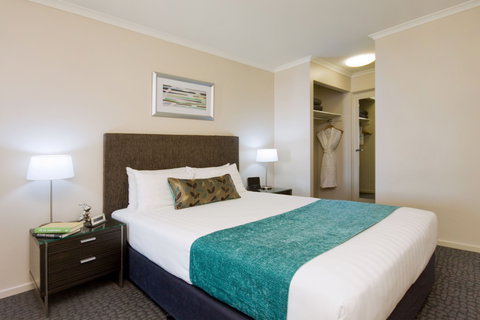 Pacific Suites Canberra - Accommodation Mt buller 4