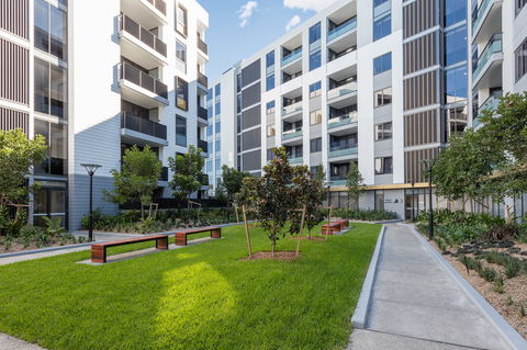 Meriton Suites Sydney Airport - Accommodation Mt Buller 3