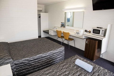 Coastal Bay Motel - Accommodation Mt Buller 2