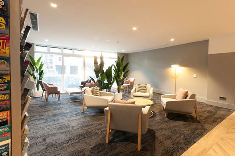 Woodroffe Hotel, Gold Coast - Accommodation Mt Buller 9