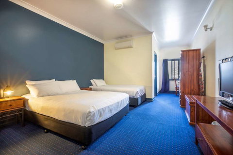 Atherton Hotel - Accommodation Mt Buller 8