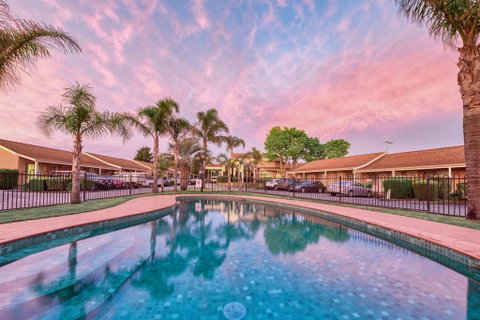 Best Western Airport Motel & Conv Ctr - Accommodation Mt Buller 7