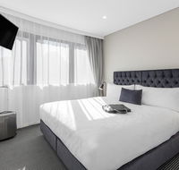 Meriton Suites Kent Street - Accommodation Mt Buller