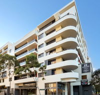 Meriton Suites Waterloo - Accommodation Mt Buller