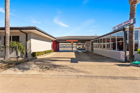 Econo Lodge Moree Spa Motor Inn - Accommodation Mt Buller 1