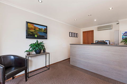 AAt 28 Goldsmith Motel - Accommodation Mt Buller 1