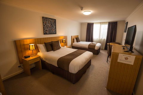 Bairnsdale International - Accommodation Mt Buller 6