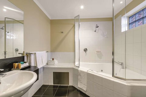 Lake Inn Ballarat - Accommodation Mt Buller 16