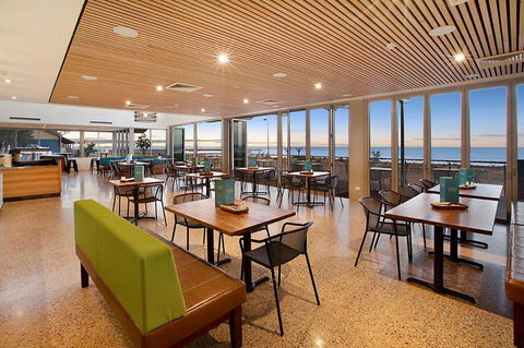 Onslow Beach Resort - Accommodation Mt Buller 15