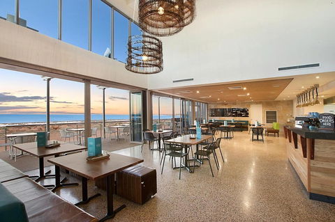 Onslow Beach Resort - Accommodation Mt Buller 16