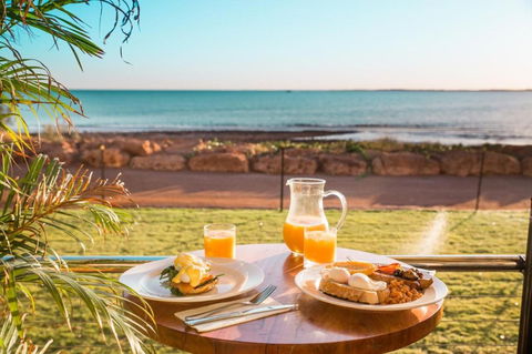 Onslow Beach Resort - Accommodation Mt Buller 17