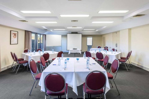 Best Western Plus Garden City Hotel - Accommodation Mt buller 9