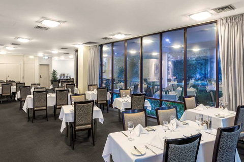 Best Western Plus Garden City Hotel - Accommodation Mt buller 13