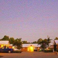 Emerald Maraboon Motor Inn - Accommodation Mt Buller 0