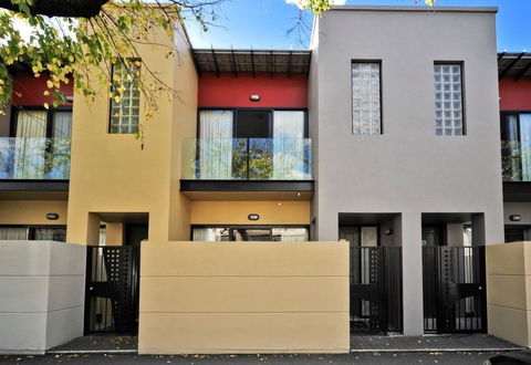 RNR Apartments, Adelaide - Accommodation Mt Buller 0