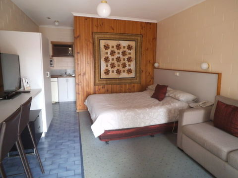 Yarragon Motel - Accommodation Mt Buller 0