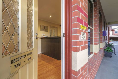 Lake Inn Ballarat - Accommodation Mt Buller 2
