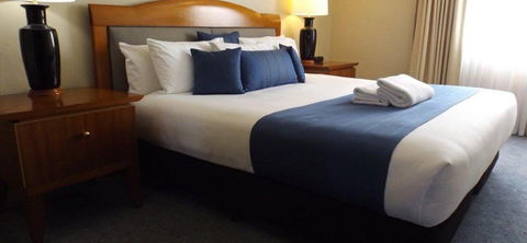 Warrnambool Central Court - Accommodation Mt Buller 1