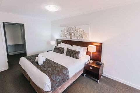 Newcastle Central Plaza - Accommodation Mt Buller 3