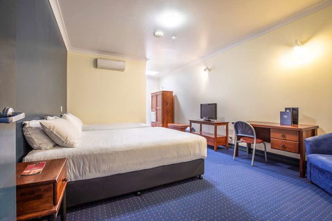 Atherton Hotel - Accommodation Mt Buller 2