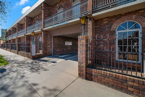 Quality Hotel Sherbourne Terrace - Accommodation Mt Buller 0
