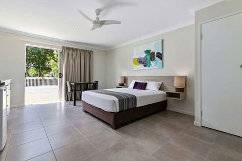Econo Lodge Beachside - Accommodation Mt Buller 4