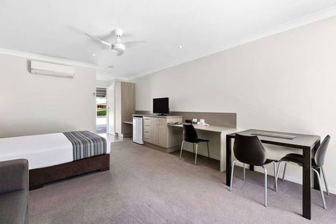 Econo Lodge Beachside - Accommodation Mt Buller 9