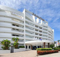 DoubleTree by Hilton Cairns - Accommodation Mt Buller