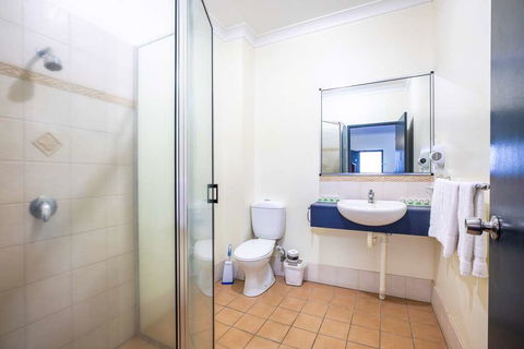 Atherton Hotel - Accommodation Mt Buller 3