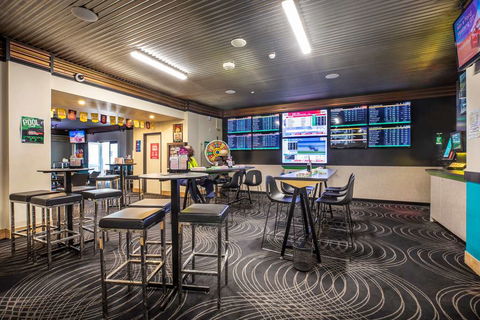 Atherton Hotel - Accommodation Mt Buller 5