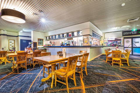 Atherton Hotel - Accommodation Mt Buller 6