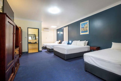 Atherton Hotel - Accommodation Mt Buller 7