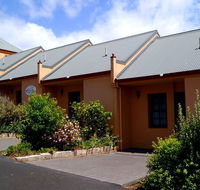Meredith House and Mews - Accommodation Mt Buller