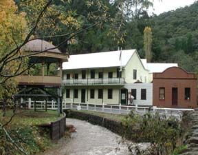 Walhalla's Star Hotel - Accommodation Mt Buller 0